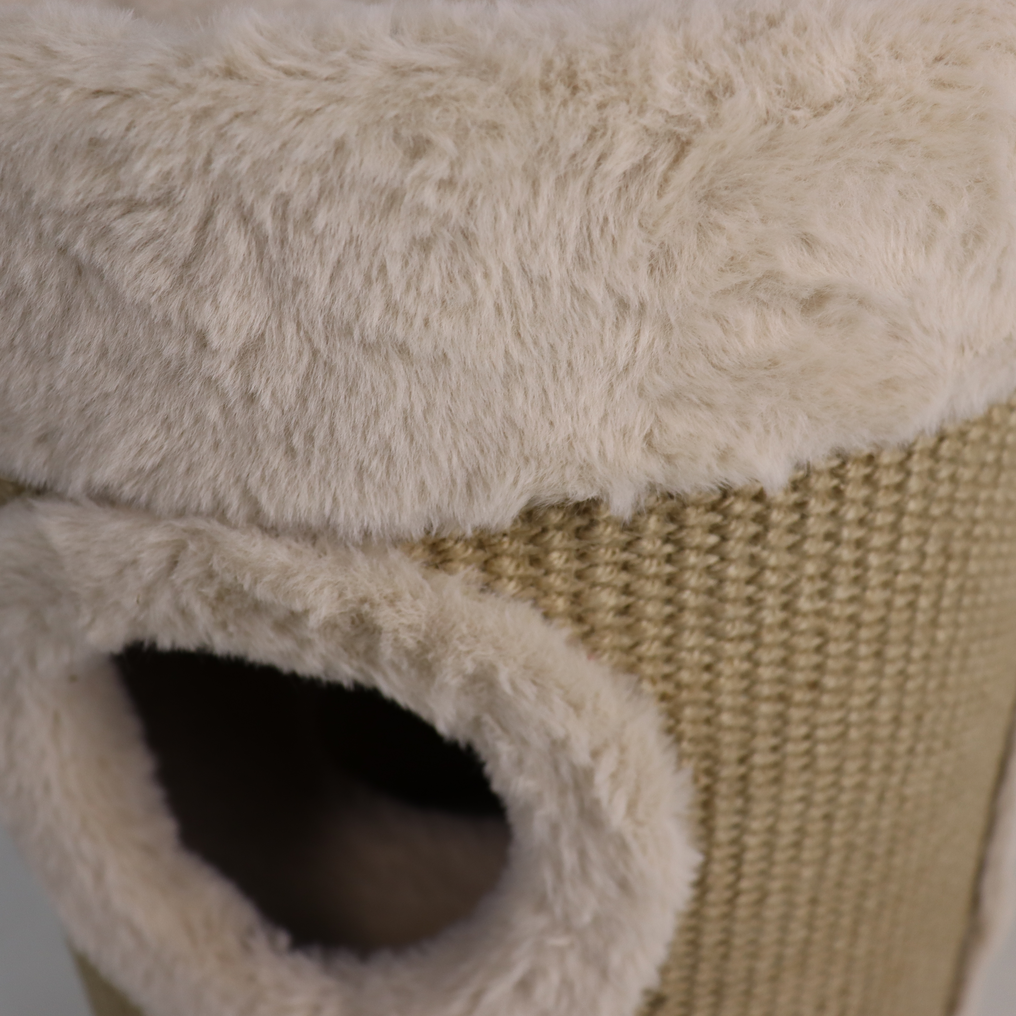 Relipet RL2654 Double-Level Cat Tower with Jute Scratching