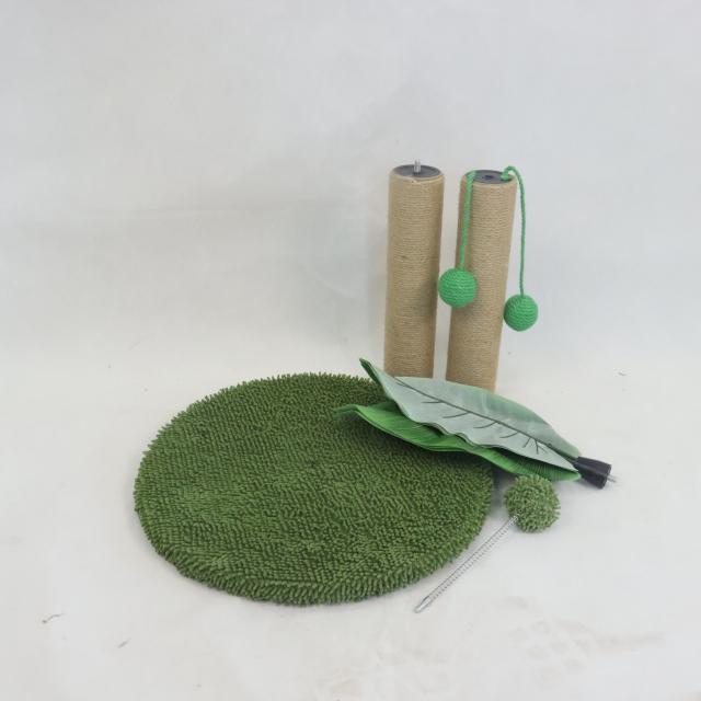 Relipet RL2745 Natural Style Cat Scratching Post with Hanging Balls