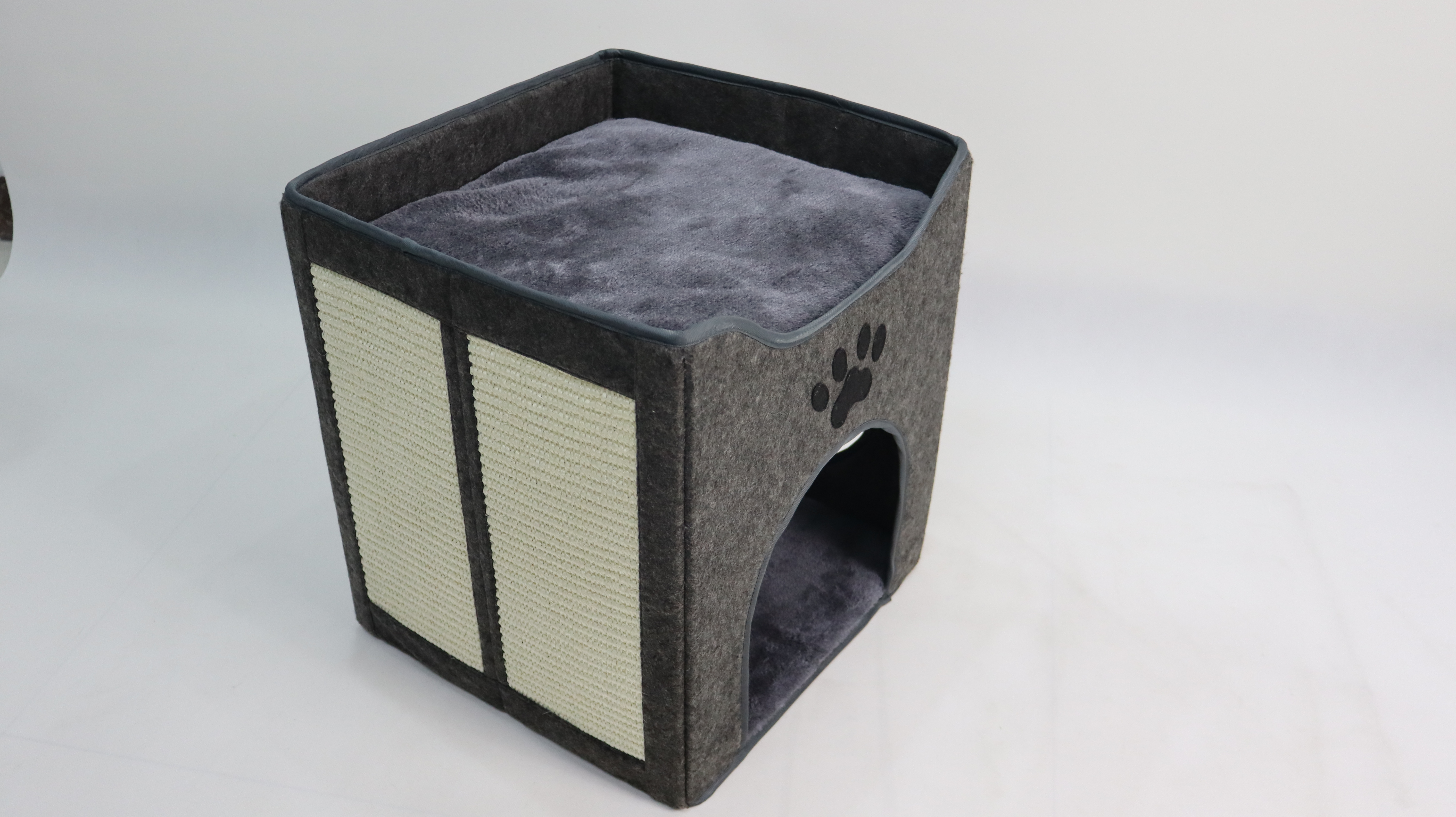 Relipet RLF001 Foldable Cat Cave with Sisal Scratch, Gray