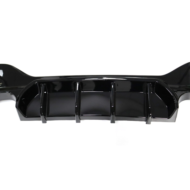 2022 Car Accessories MP Style Gloss Black Rear Bumper Diffuser Lip Fit for BMW 1 Series F20 2011-2018 Rear Diffuser