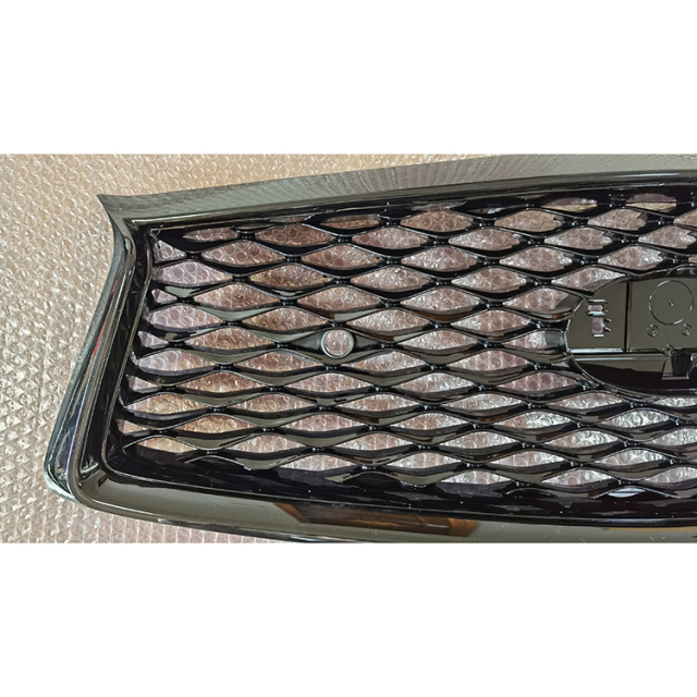 China Car Accessories Front Bumper Mesh Grille Gloss Black W/I 2 CAMERA HOLES Fit for Infiniti Q50 2018-2019