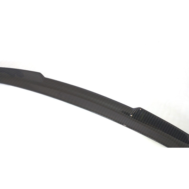Car Body Parts Rear Spoiler M4 Style Car Body Kit for BMW 3 Series F30 Carbon Look Rear Diffuser