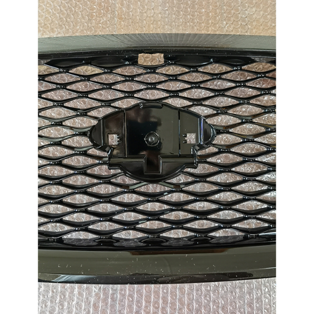 Automotive Body Kit Car Front Bumper Mesh Grille Gloss Black W/O CAMERA HOLE Fit for Infiniti Q50 2014-2017