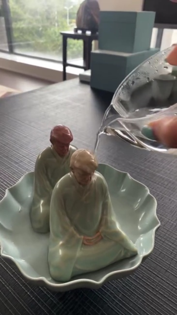 Anyicon Trump-Themed Ru Ware Porcelain Tea Pet,Dimi AI,Anyicon Trump-Themed Ru Ware Porcelain Tea Pet