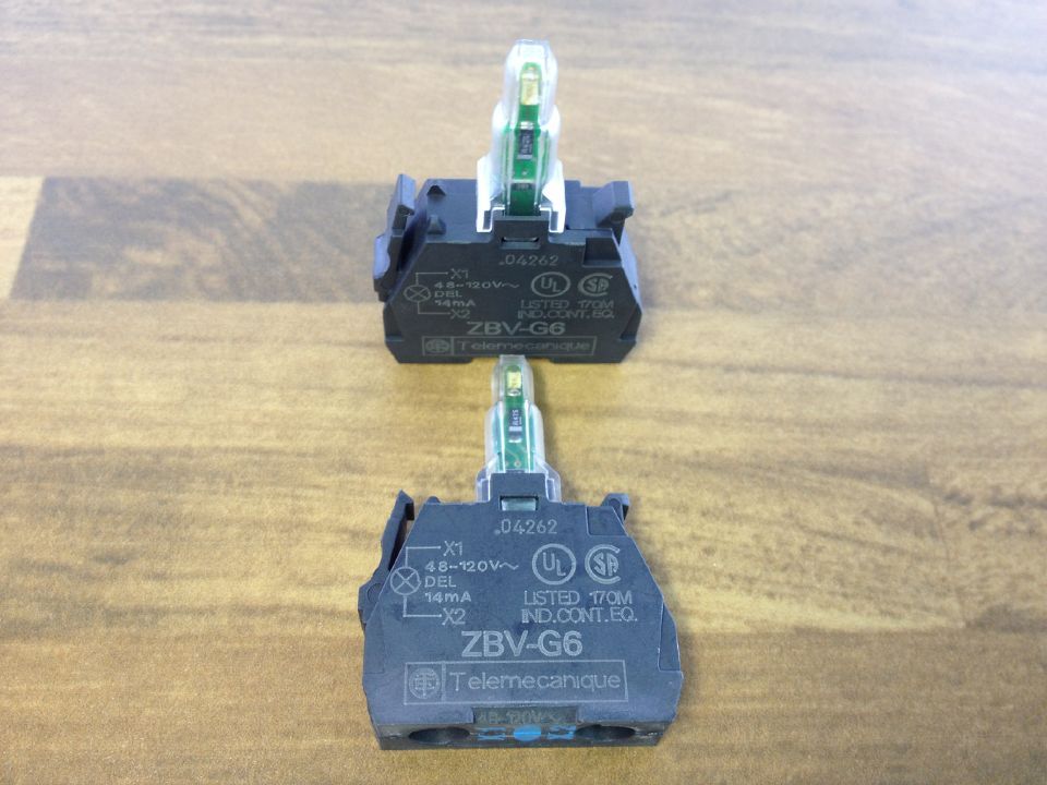 Schneider Schneider ZBV-G6 button blue indicator light module 48-120V LED original