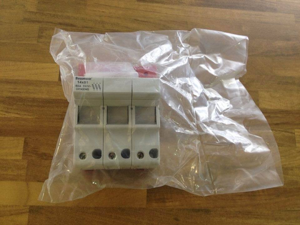 The United States Bussmann CH143DMS 50A 690V 14X51 fuse holder fuse original