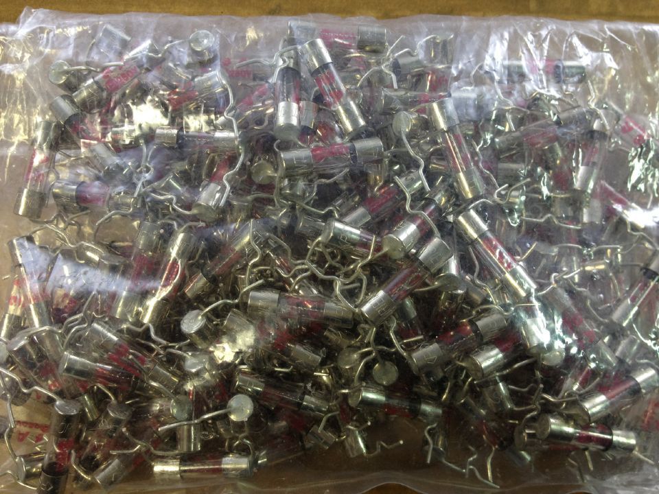 Imported Japanese MPR-2B03 JET pin safe 3A250V 5X20 miniature glass fuse