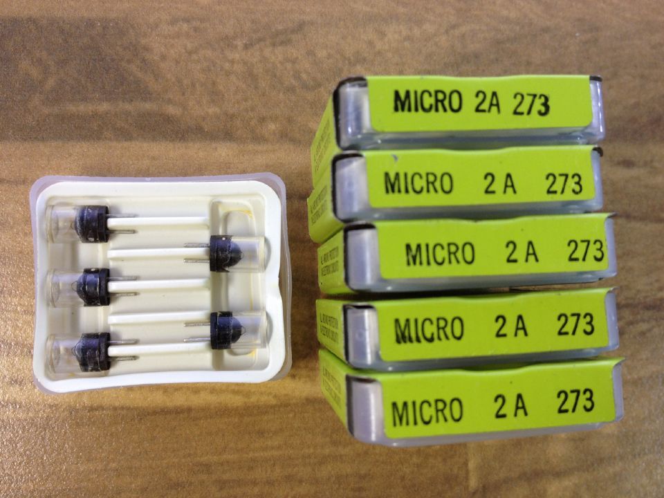 The United States LITTEL FUSE Netlon MICRO 2A 273 cylinder type miniature fuse original authentic