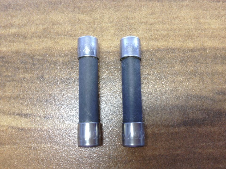 The United States BUSS GBB 20A Bussmann imported black ceramic fuse tube 6X32MM 6X30