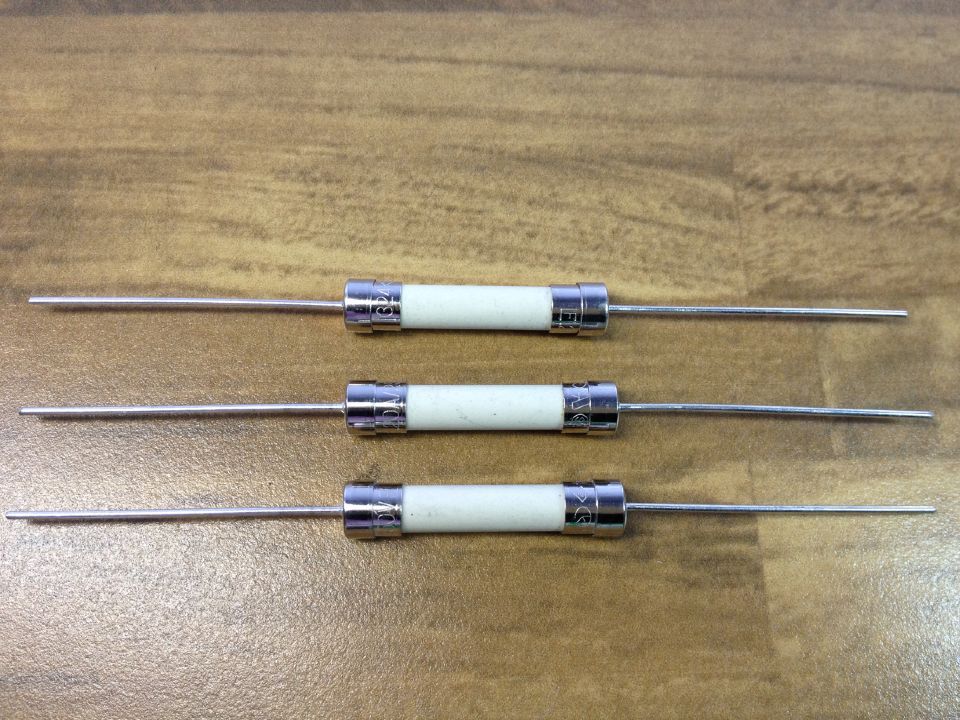 The United States Litteituse HXP 20A 250A 0324020 Lite ceramic pin tube fuse 6X30
