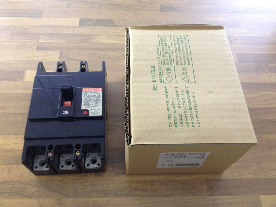 HITACHI Hitachi S-225SB circuit breaker air switch 3P200A inlet air switch