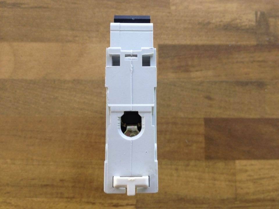 MuIti 9 Schneider C16 C60N circuit breaker 1P16A 24311 original authentic