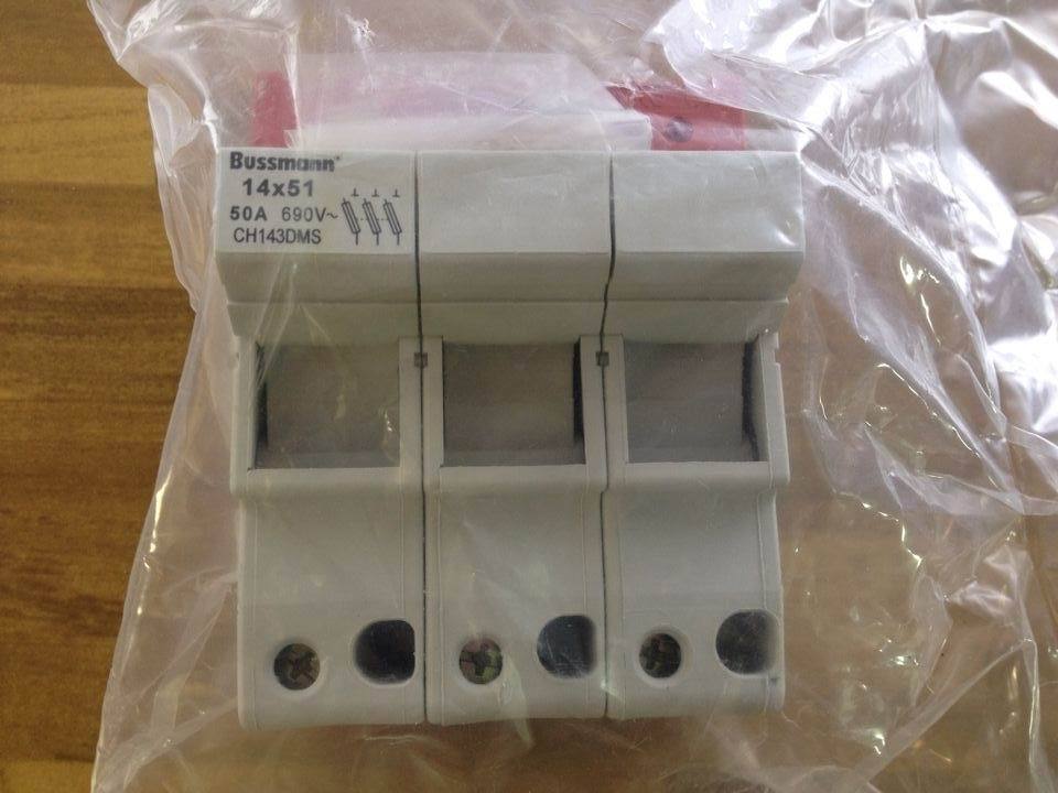 The United States Bussmann CH143DMS 50A 690V 14X51 fuse holder fuse original