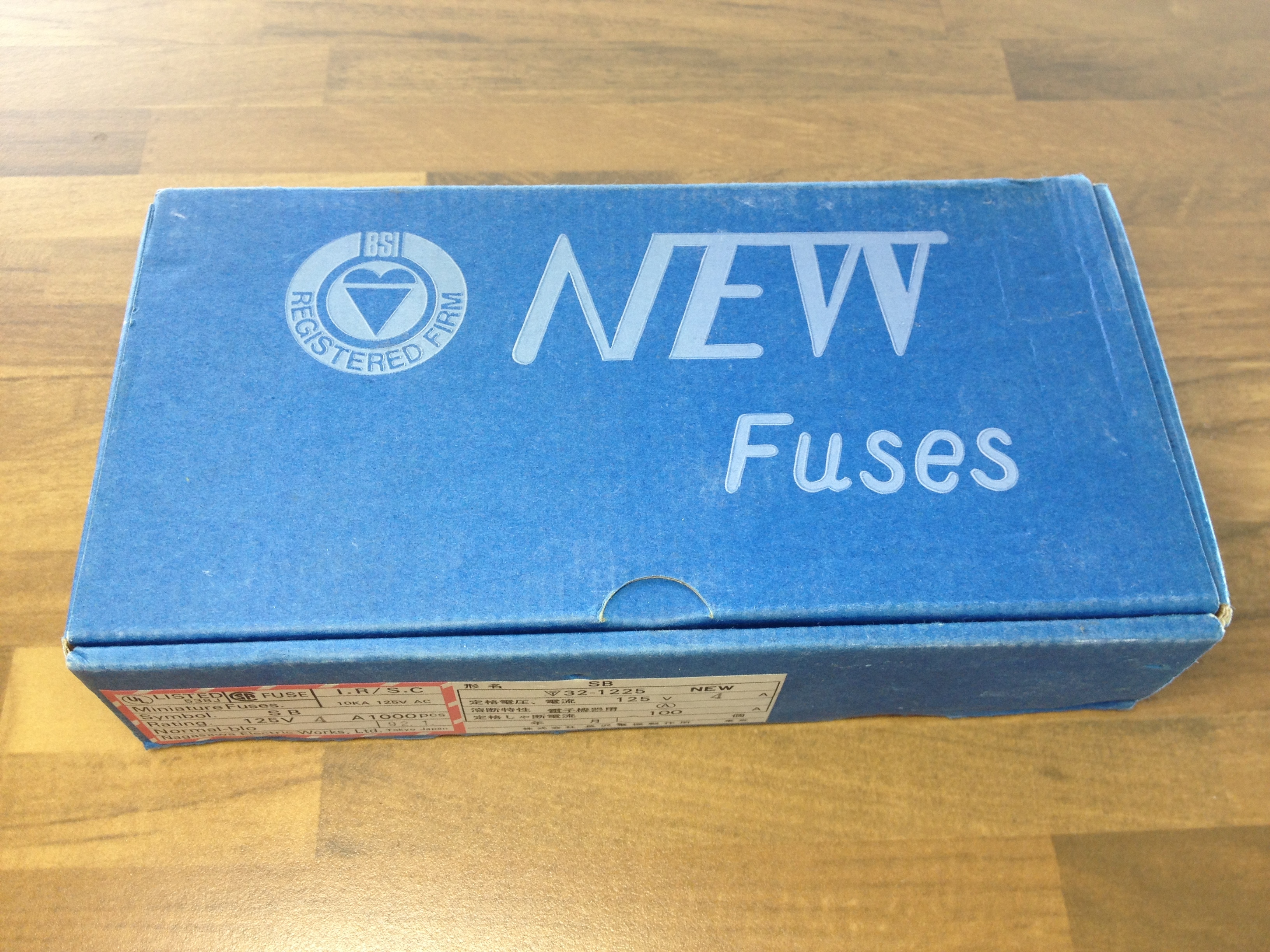 Japan's original SB NEW imported glass fuse tube 125V 5X20 4A