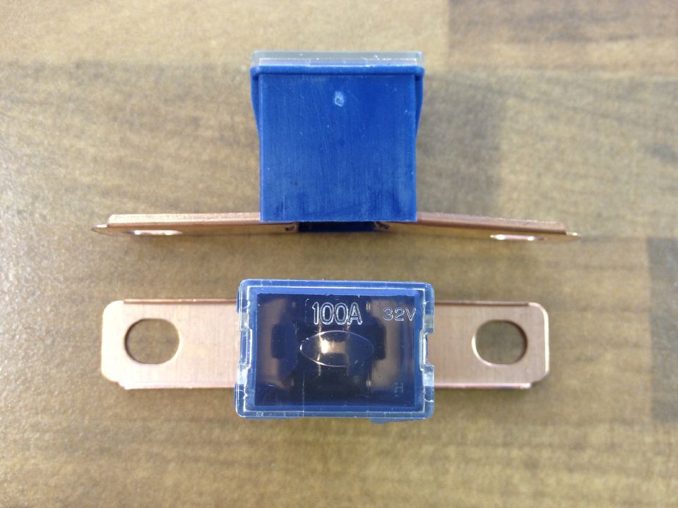 The United States 100A Bussmann 32 car insurance imported car fuse original authentic