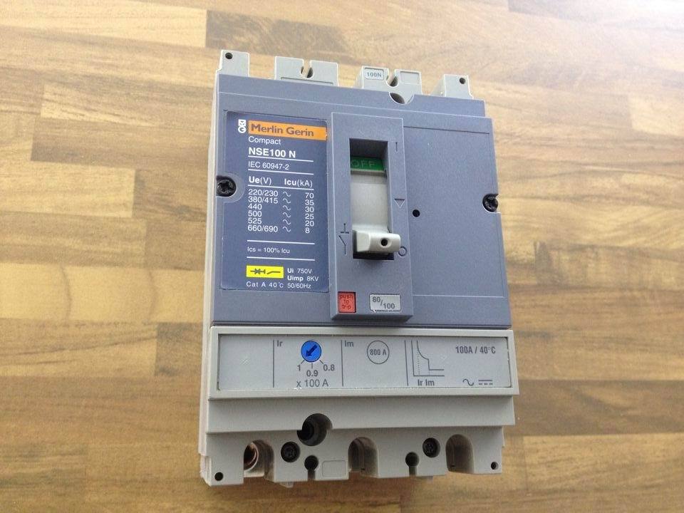Schneider NSE100N3100 air switch 100A3P3T 3P100A NSE100N circuit breaker