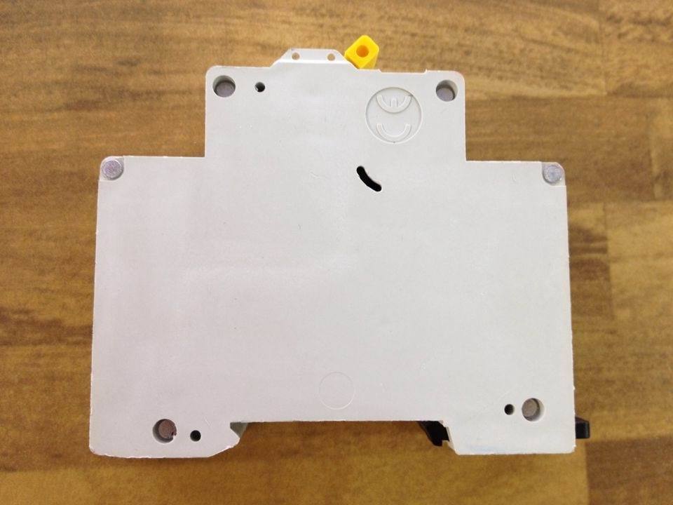 MOELLER Muller PLG6-C25/1N breaker 1P+N25A genuine original