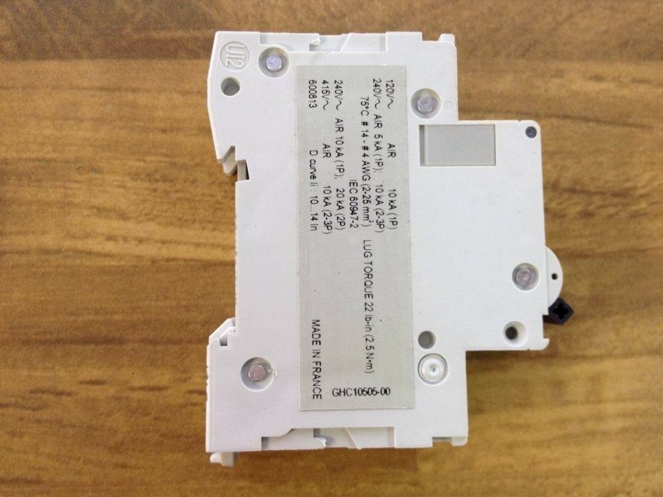 Schneider Schneider C60N C4A Multi9 1P4A240V-60VDC60205F circuit breaker original