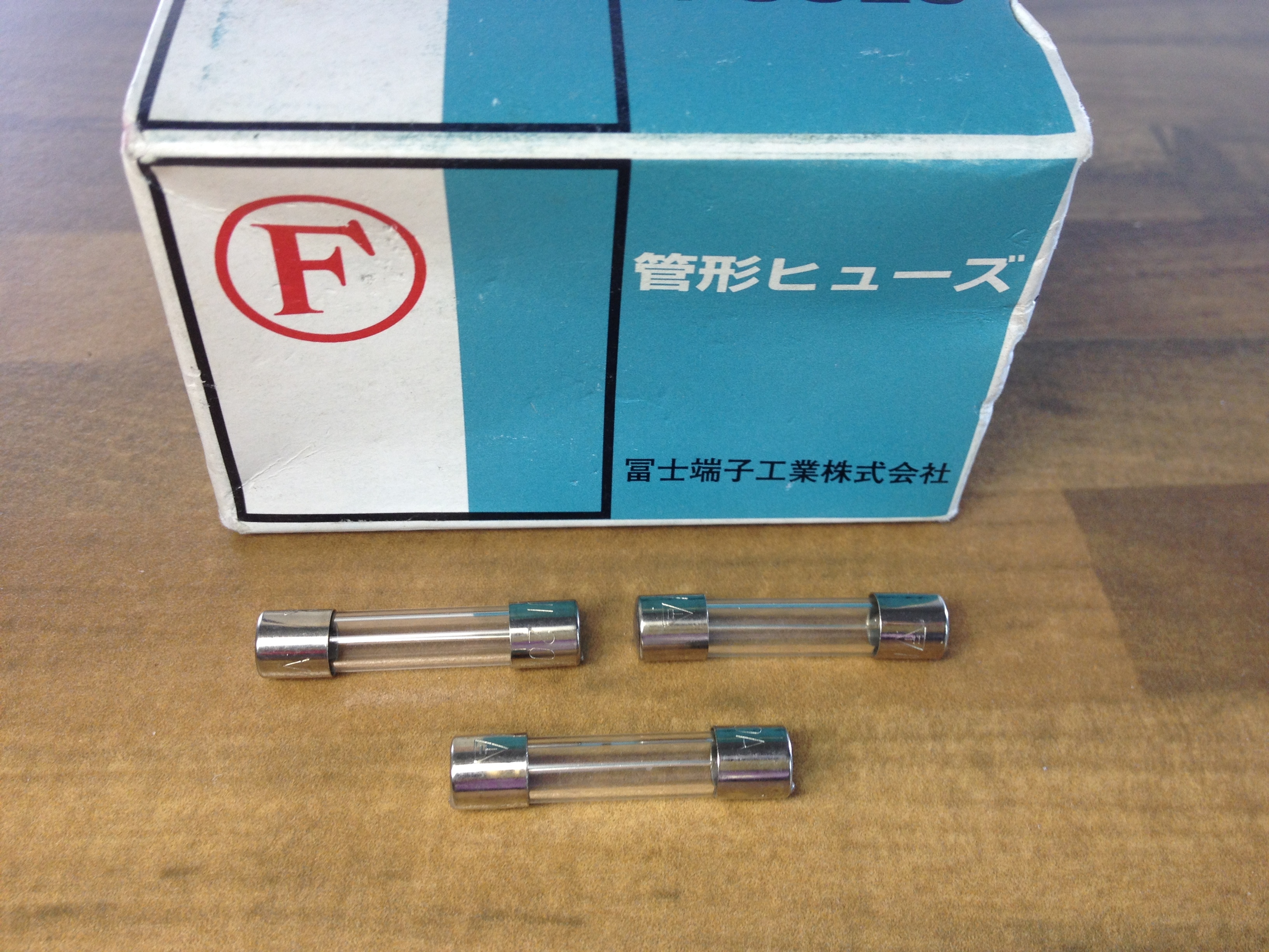 Original authentic Japanese FGBO Fuji FUJI imported fuse tube 125V 6X30 20A