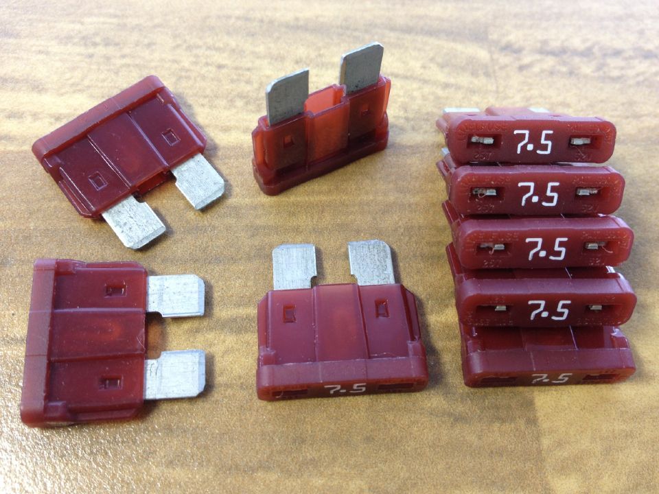 The United States LITTEL PAT3909767 7.5A 32V FUSE Lite auto fuse safety sheet 257