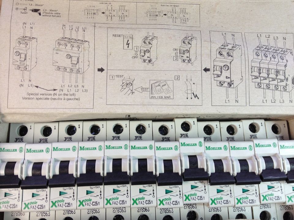 Muller spot MOELLER FAZ-C25/1 circuit breaker 1P25A (Spain) original authentic