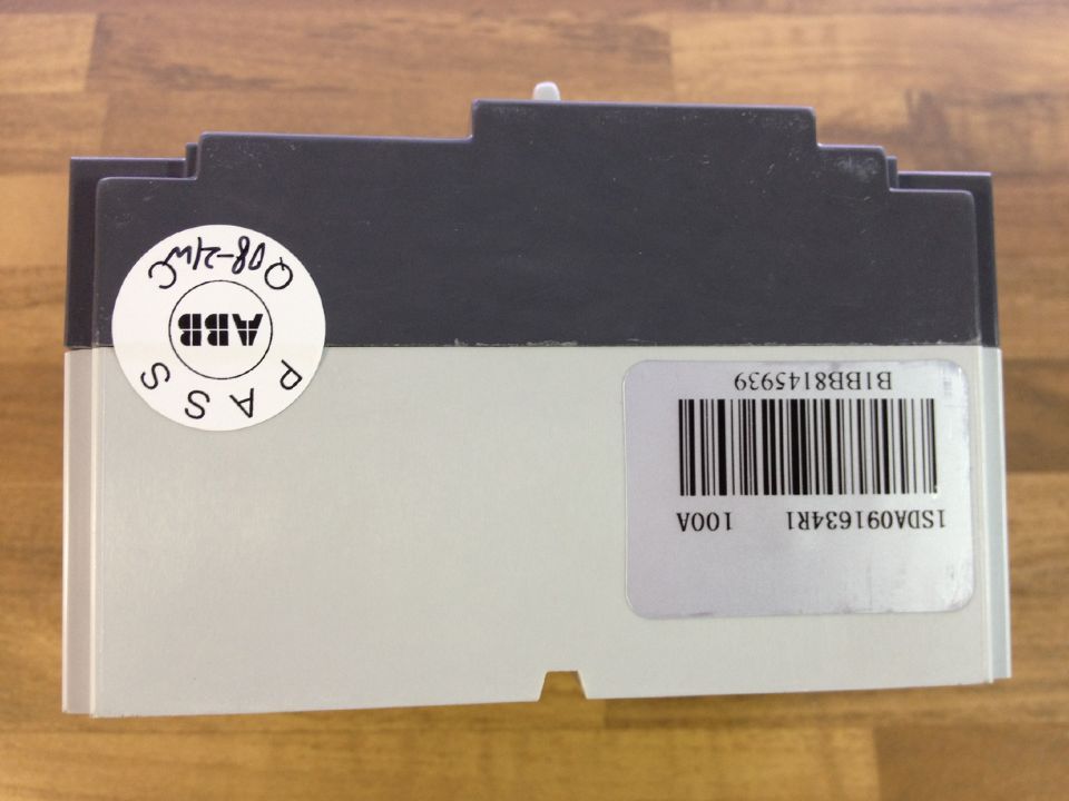 New original United States SIN125 R100 3P FFC C/W 1CO SIN 3P100A circuit breaker ABB