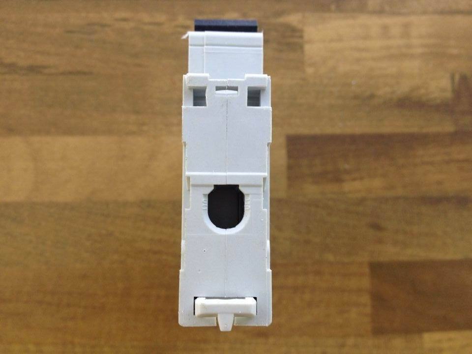 MuIti 9 Schneider D3A 1P3A C60 circuit breaker 24502 original authentic
