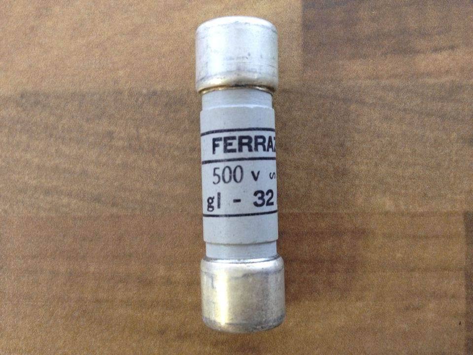 The French C63211 500V 32A 14X51 FERRAZ Rowland faray fuse fuse