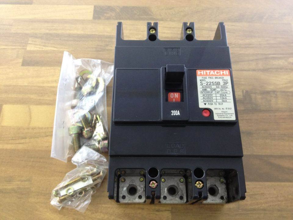 HITACHI Hitachi S-225SB circuit breaker air switch 3P200A inlet air switch
