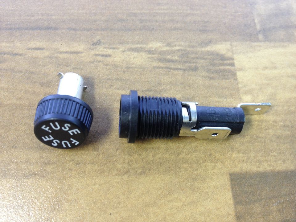 The United States Bussmann HTB BUSS 6X32MM 6X30MM original fuseholders fuse holder