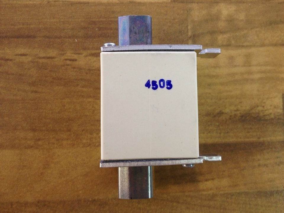 German gold Miller MULLER JEAN N5013805 63A fuse NH00 777965 original authentic