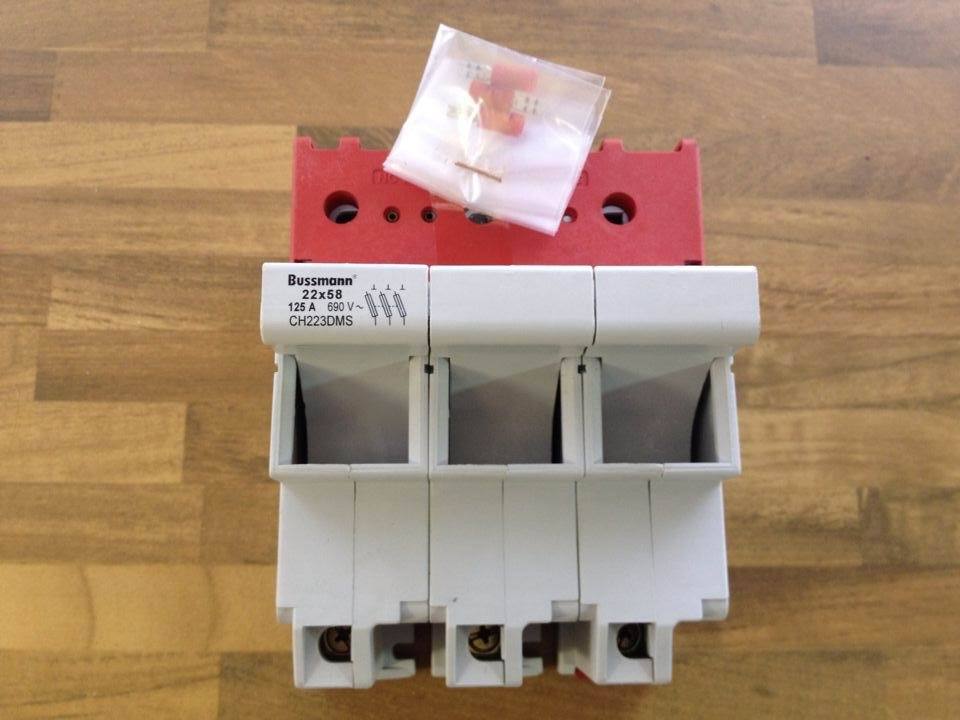 Bussmann United States CH223DMS fuse holder 125A 690V 22x58 original authentic