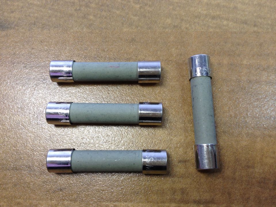 The United States BK/ABC-18-R BUSS Bussmann imported ceramic fuse tube 6X30 18A250V
