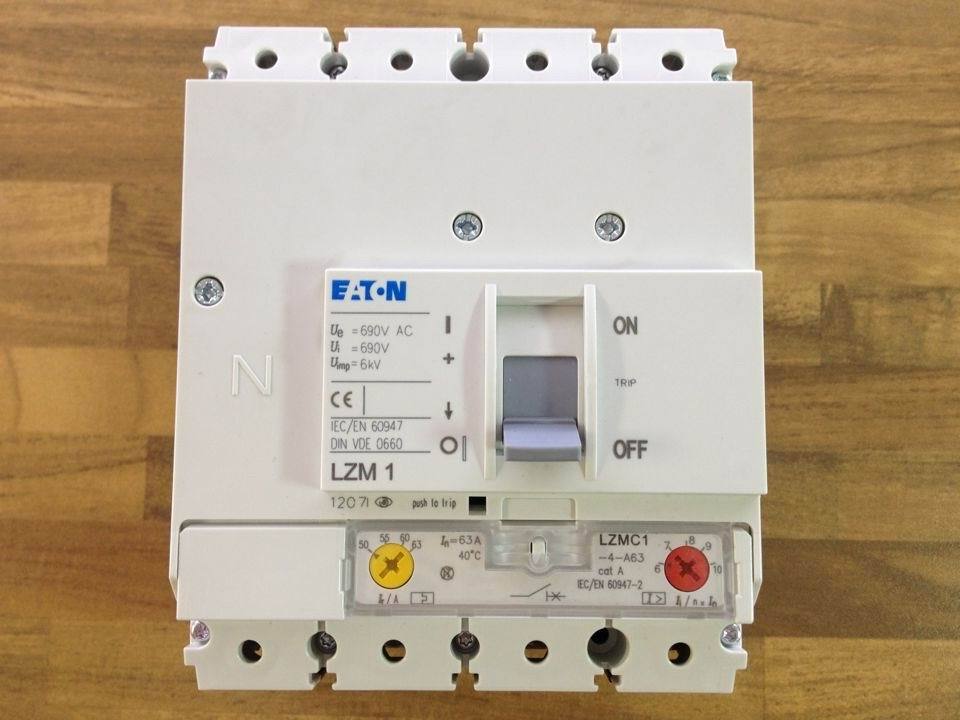 Muller MOELLER Eaton LZMC1-4-A63 circuit breaker 4P63A adjustable 50-63A genuine original