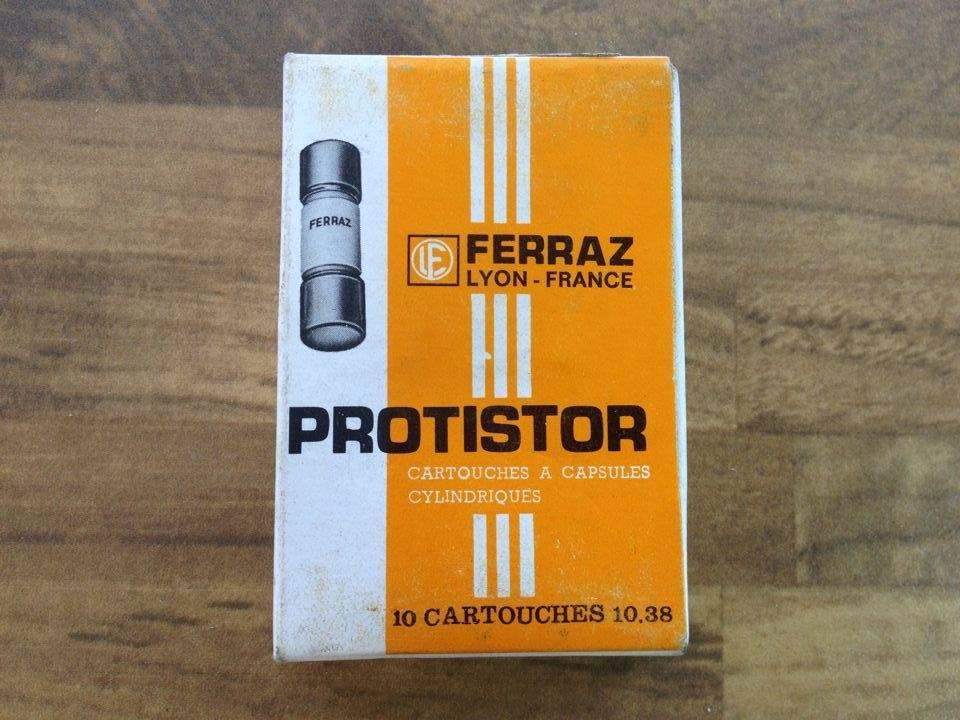 The French A060 URB 008T13 Z77647 FERRAZ Rowland faray 600V 8A 10X38 fuse