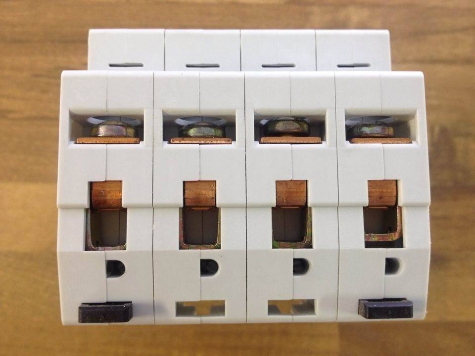 Muller MOELLER Eaton 4P10A C10 L7-10/4/C circuit breaker
