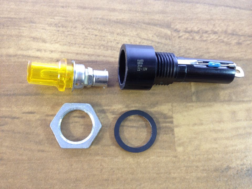 The United States Bussmann BUSS HKX 20A 22-32V 6X32MM fuse fuse holder