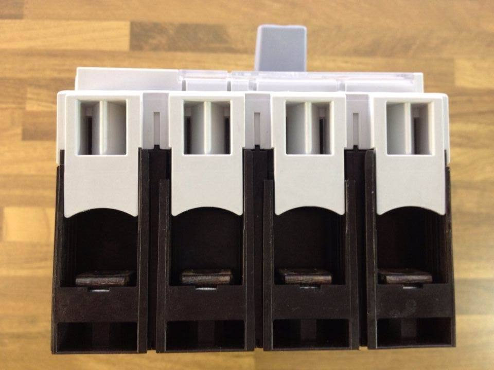 Muller MOELLER Eaton LZMB2-4-A200 circuit breaker 4P200A adjustable 125A-200A original