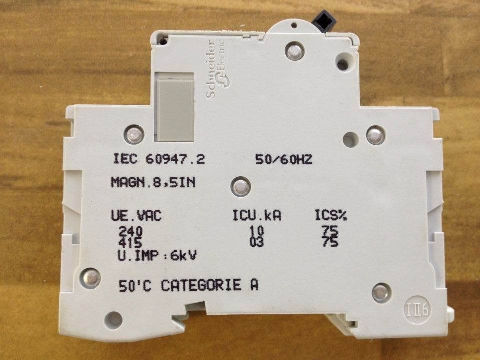 Schneider C1 1P1A C60N circuit breaker new genuine 24395