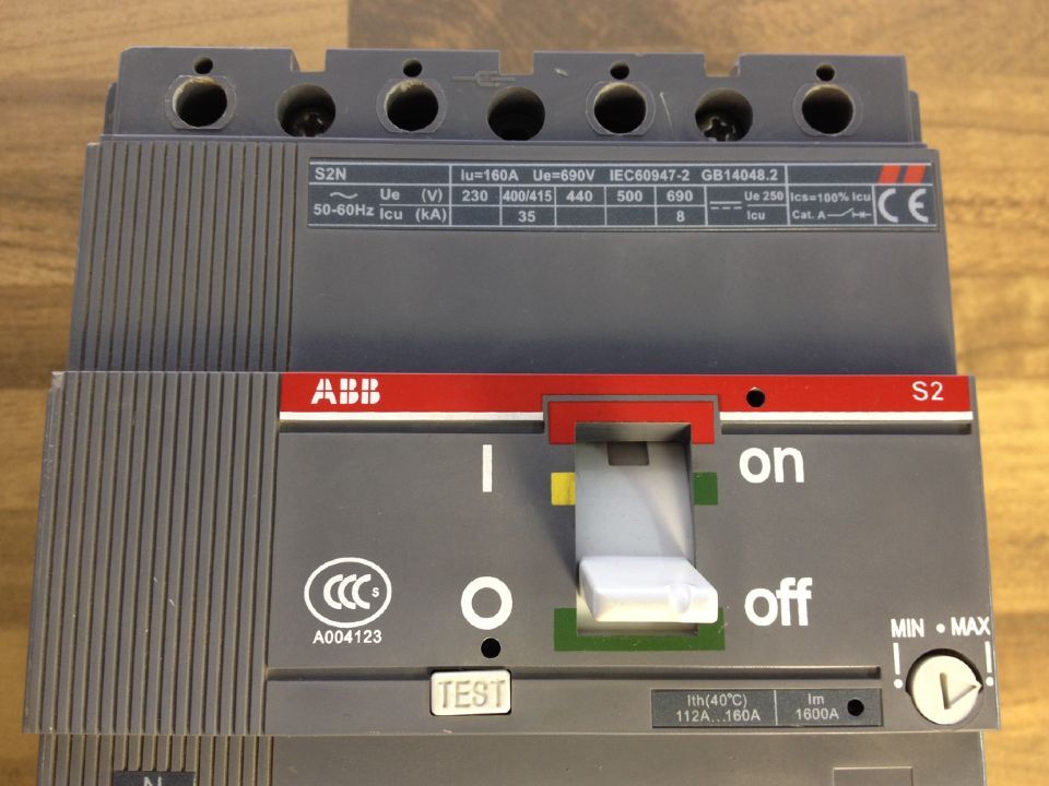 American S2N160 R160 4P FFC+RC212/2 4P160A ABB residual current operated circuit breaker