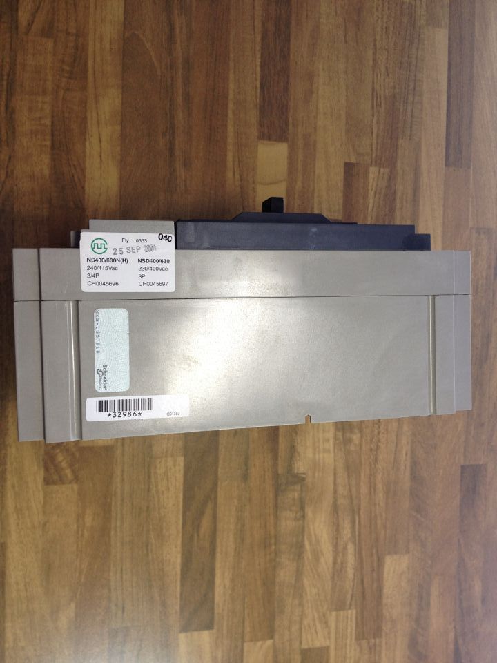 The original Schneider NSD400 350A spot Schneider imported air switch circuit breaker