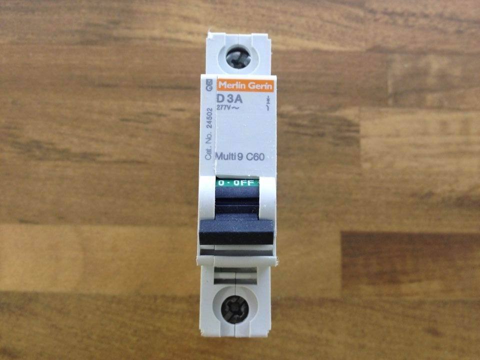 MuIti 9 Schneider D3A 1P3A C60 circuit breaker 24502 original authentic