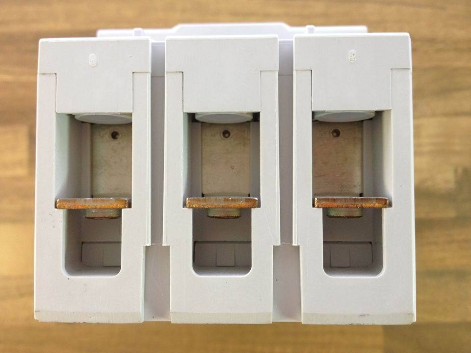 Muller MOELLER Eaton BZMB1-A80 breaker 3P80A genuine original
