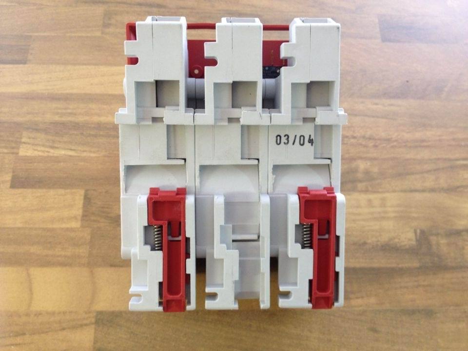 Bussmann United States CH223DMS fuse holder 125A 690V 22x58 original authentic