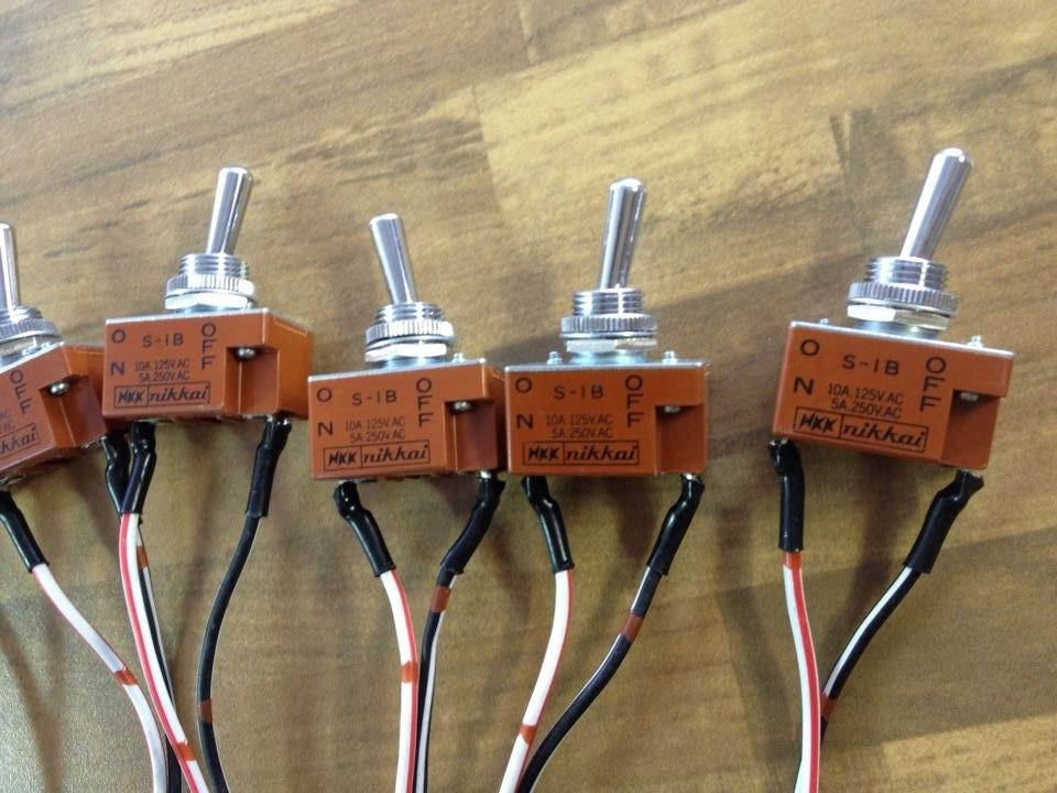Japan imported NKK S-1B toggle switch toggle 5A250V gear 125V10A new original authentic