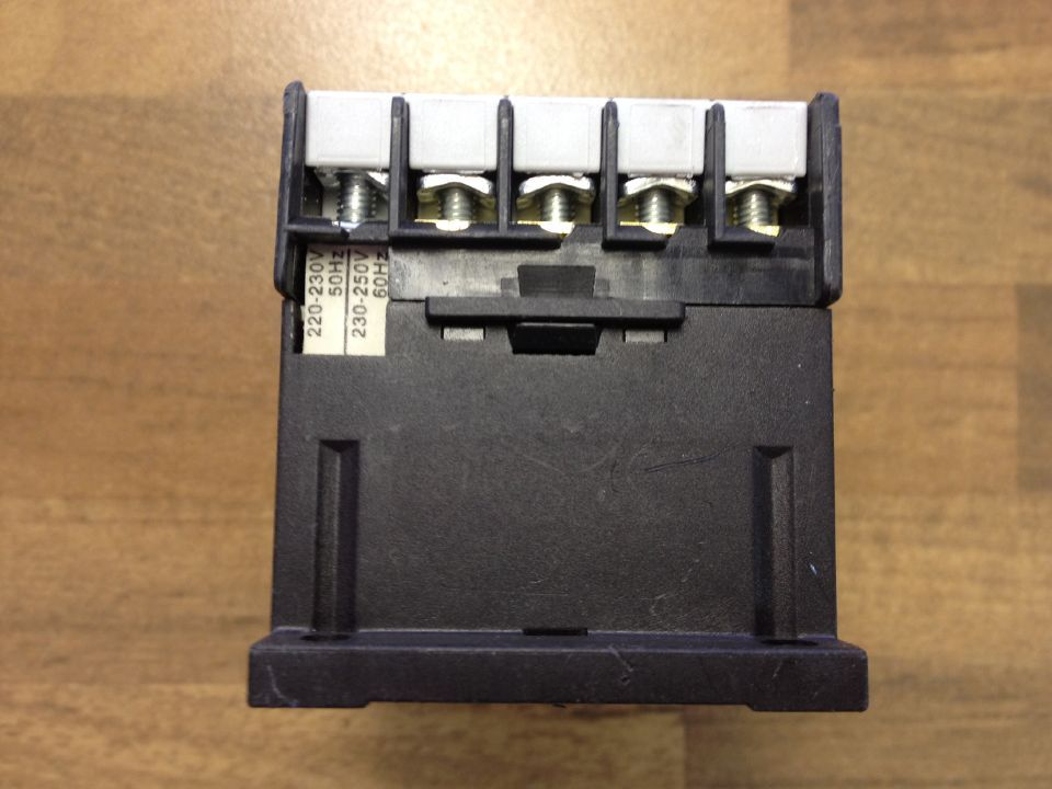 OMRON OMRON J7KNA-09-10 contactor 220V (original authentic)