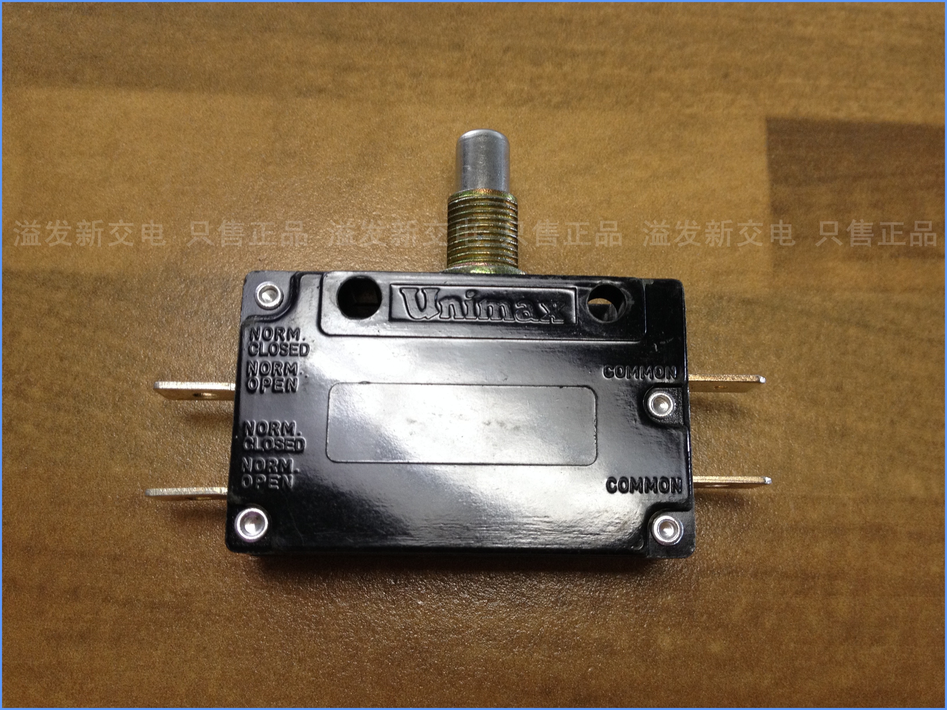 The British UNIMAX ADPFJ0 ADPFF3J04AY C & K quick switch / micro switch 25A ADPFJO