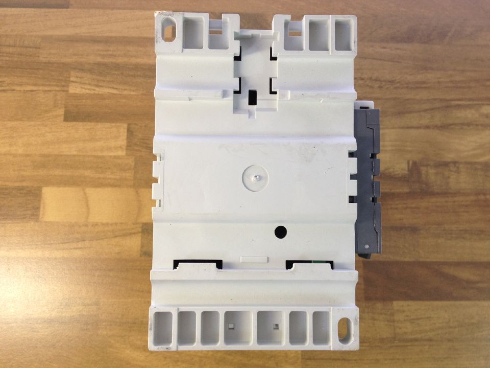 Original American AF110-30-11 ABB AC and DC universal contactor 100-250VAC/DC