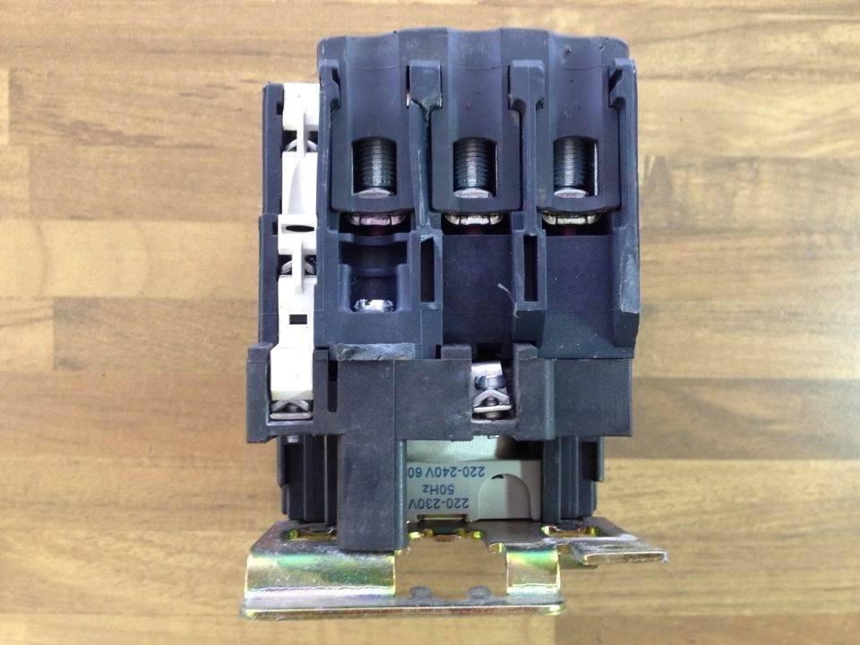 France Schneider Schneider LC1D50 AC contactor 80A 220V original authentic