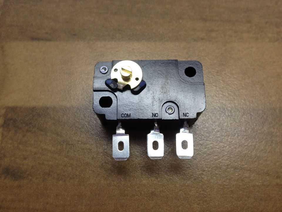 The German CHERRY cherry E51/F51 E5150TO imported high sensitivity micro switch 6A250V coin